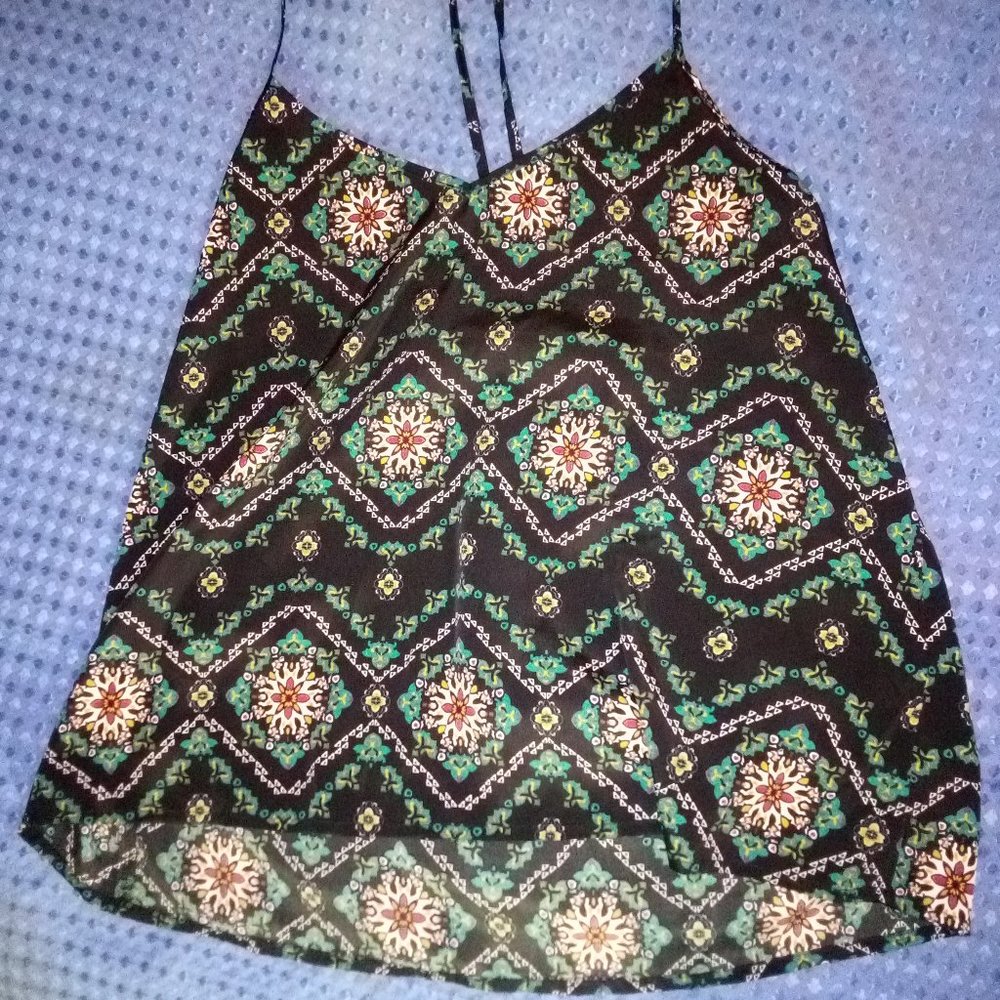 Hollister size L  sleeveless EUC